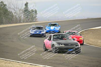 media/Jan-26-2025-CalClub SCCA (Sun) [[cfcea7df88]]/Group 4/Race/